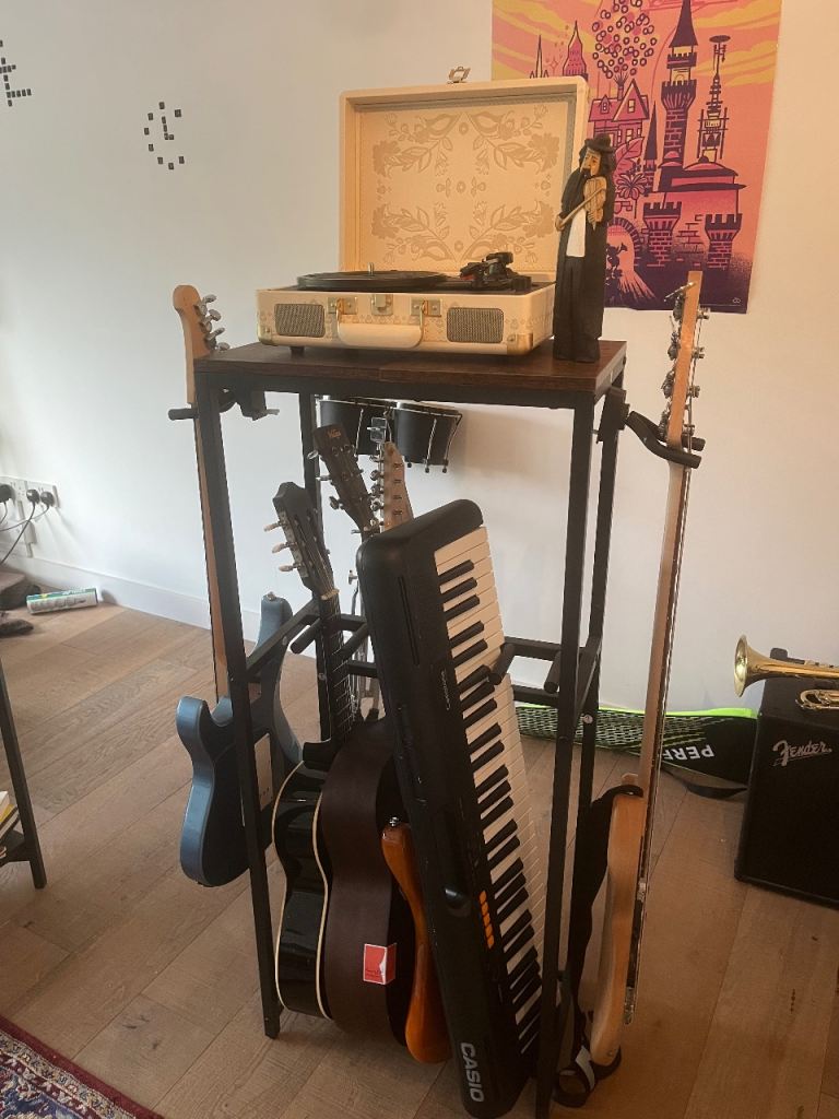 Guitar stand (7 guitars) 