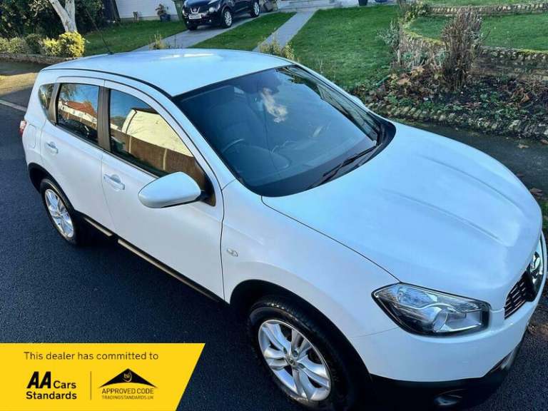 image for 2011 Nissan Qashqai 1.6 Acenta 2WD Euro 5 (s/s) 5dr Petrol Manual
