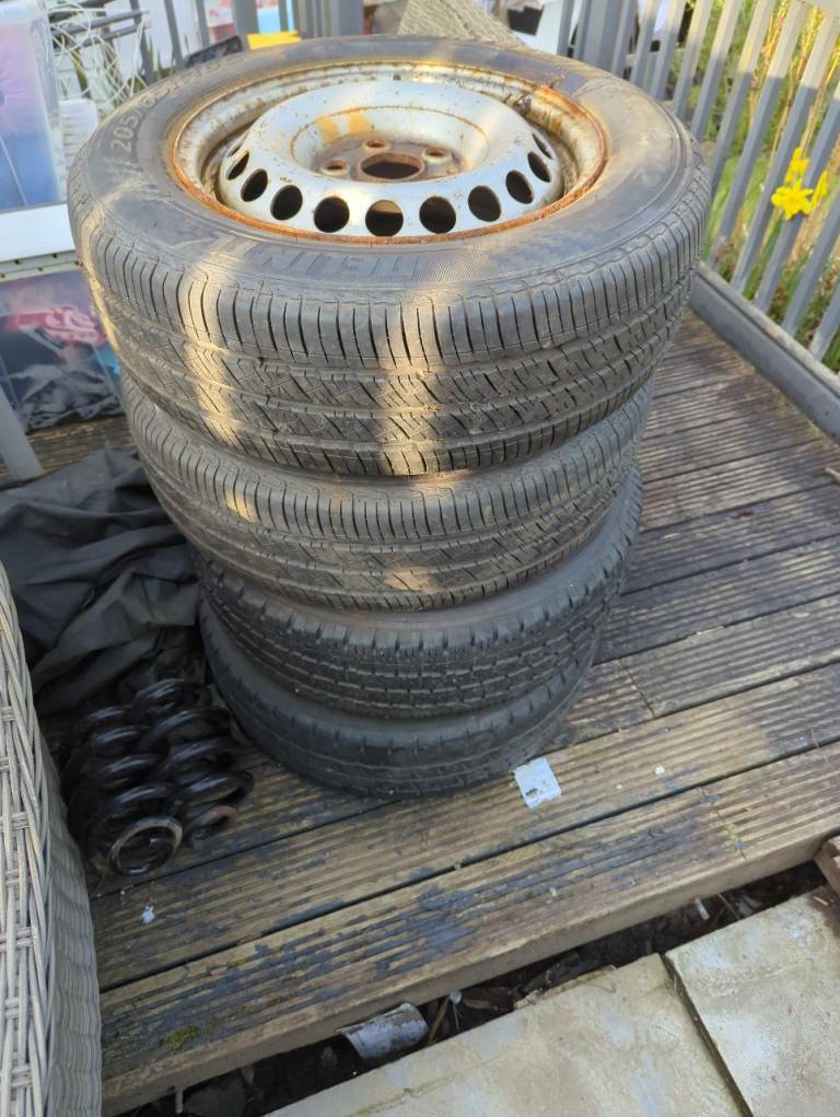 Transported Wheels 205/65R16C
