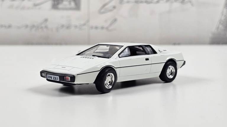 Vintage Fabbri 1/43 Scale Diecast, 007 James Bond Iconic Lotus Esprit. TSWLM