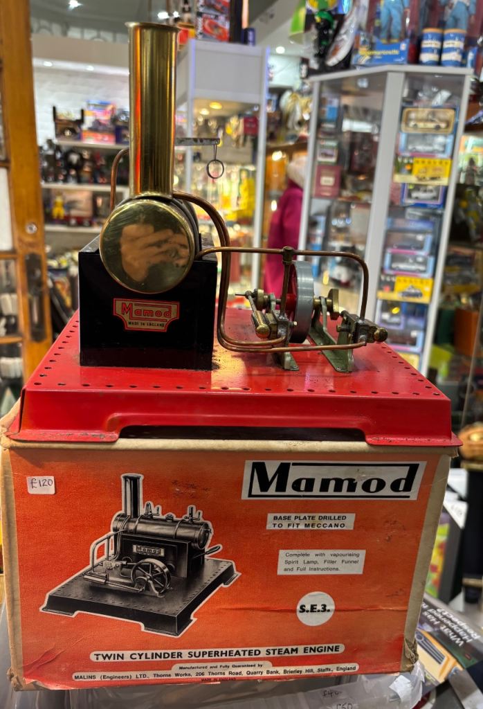 Mamod live steam engine plant