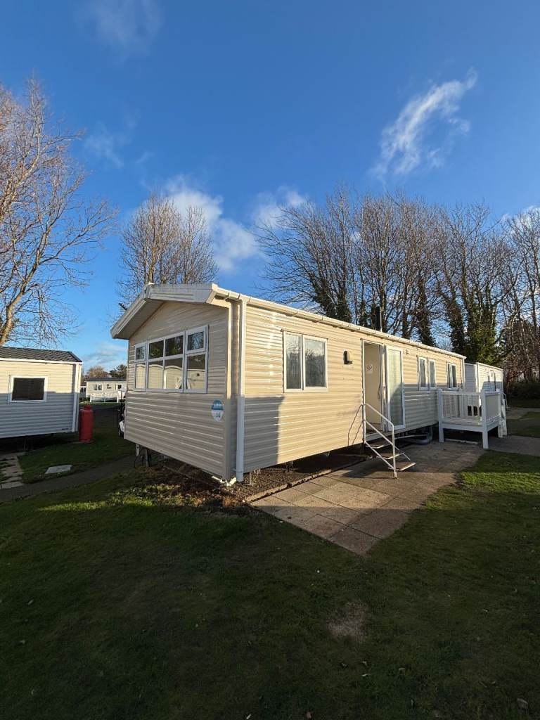 WILLERBY - The Pier