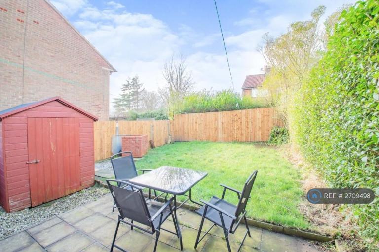 2 bedroom house in Trafford Drive, Little Hulton, Manchester, M38 (2 bed) (#2709498)