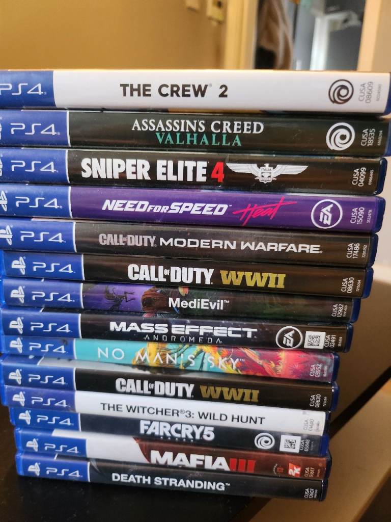 PlayStation 4 plus 14 games