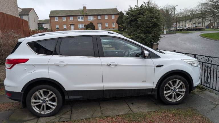 Ford, KUGA, Hatchback, 2013, Semi-Auto, 1997 (cc), 5 doors