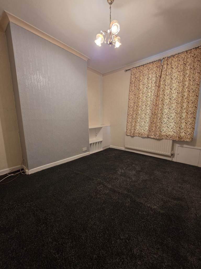 2 Bed house to Let BB2 4HR