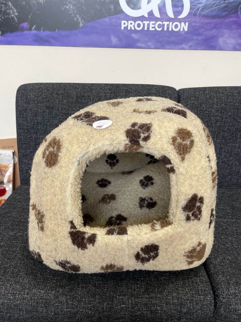 Beige/Brown Pet Bed