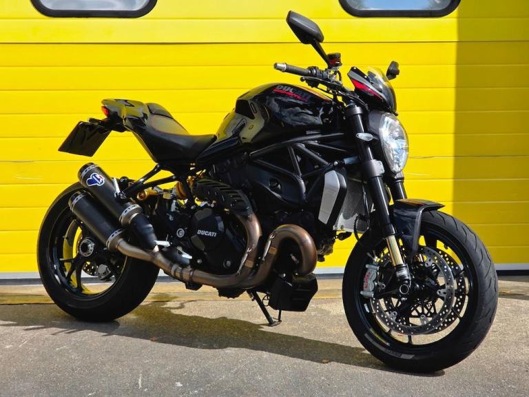 Ducati Monster 1200 R! TERMIGNONI EXHAUSTS! PRISTINE CONDITION