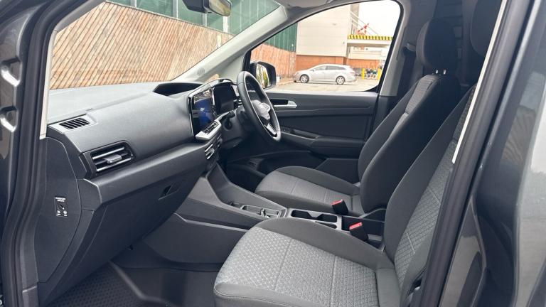 2025 Ford Transit Connect 250 L2 Petrol 1.5 EcoBoost PHEV 150 Limited Van Auto Van Hybrid Automatic