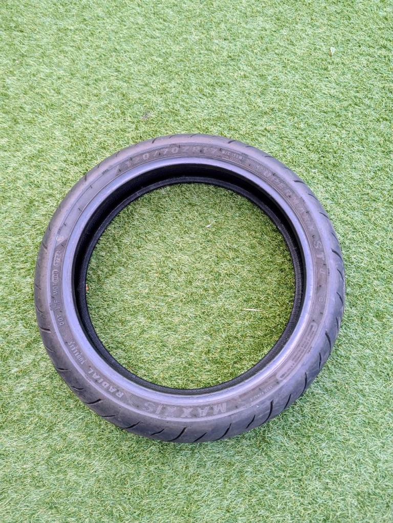 Maxxis Supermaxx Sport 120/70 ZR17 Motorcycle Front Tyre 58W Radial Tubeless
