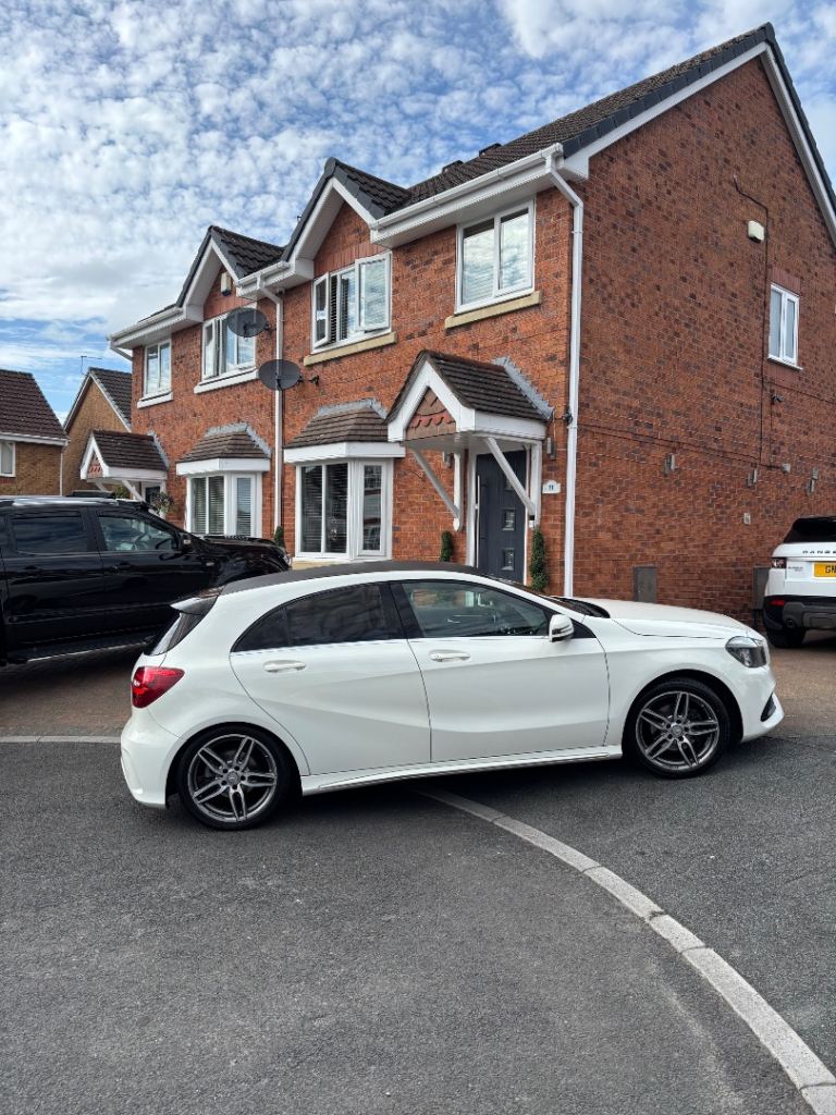 Mercedes-Benz, A CLASS, Hatchback, 2015, Semi-Auto, 1461 (cc), 5 doors