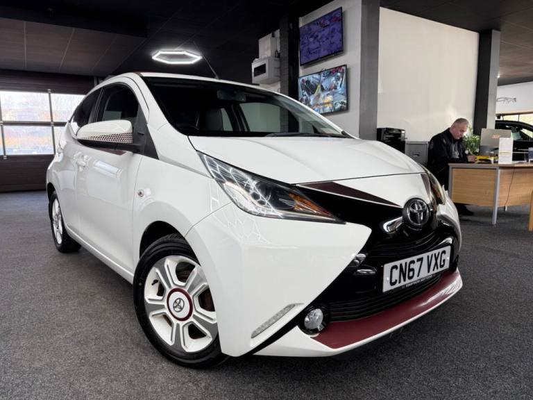 2017 Toyota AYGO 1.0 VVT-i x-claim Funroof 5dr Petrol Manual Euro 6 (68 ps) Hatchback Petrol Manual