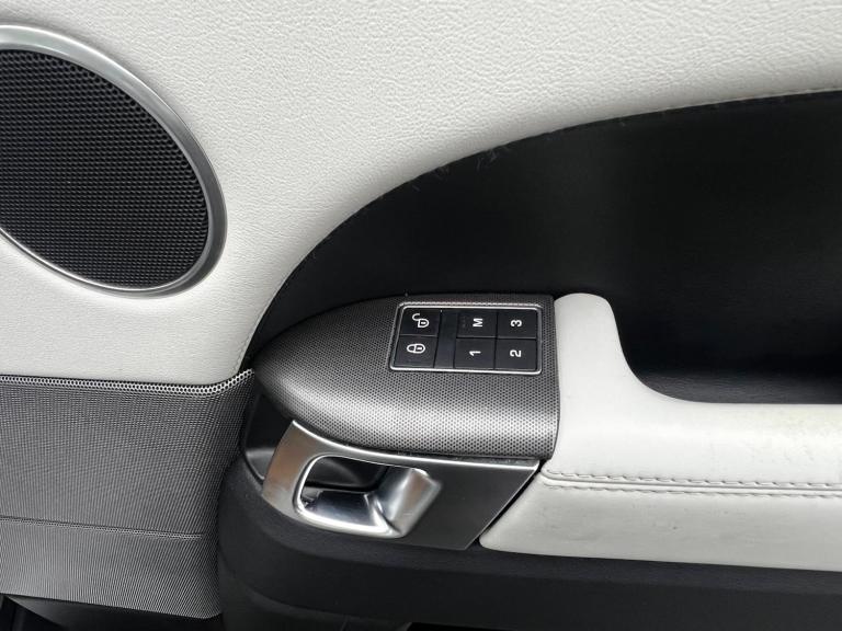 2017 Land Rover Range Rover Sport 3.0 SD V6 HSE Dynamic Auto 4WD Euro 6 (s/s) 5dr ESTATE Diesel A...