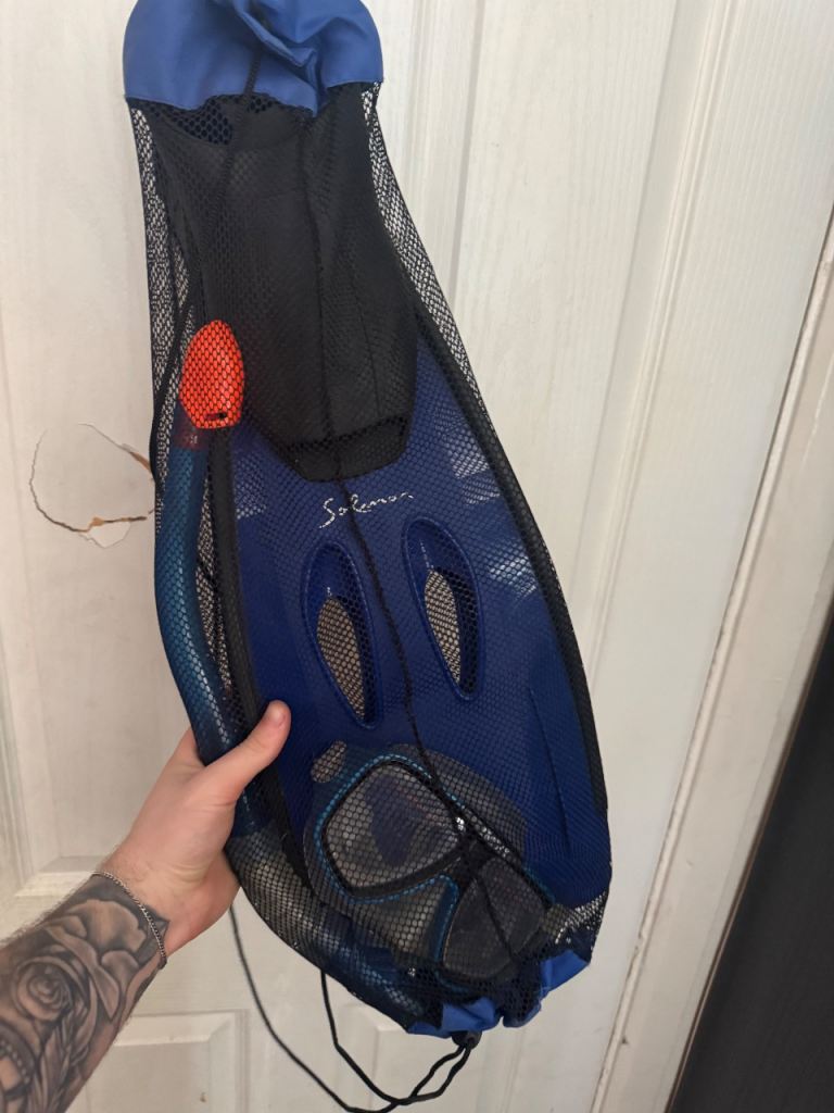 Scuba gear
