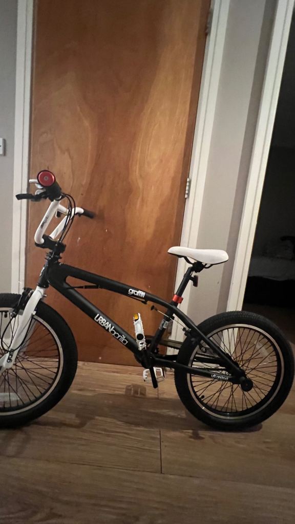 Urban Gorilla BMX Bike – Black and White, Brand new Condition