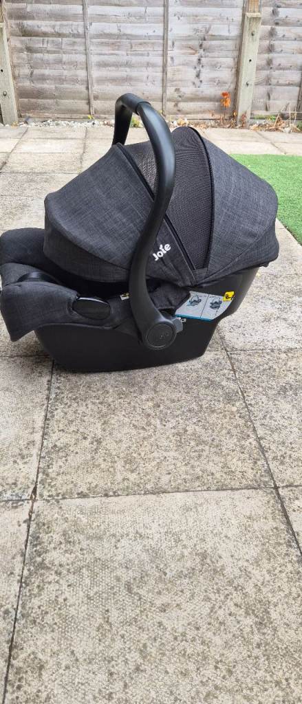 Joie Baby Car Seat - Grey, Good Condition