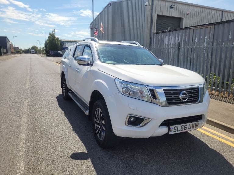 66 reg Nissan navara np300 tekna automatic  No vat