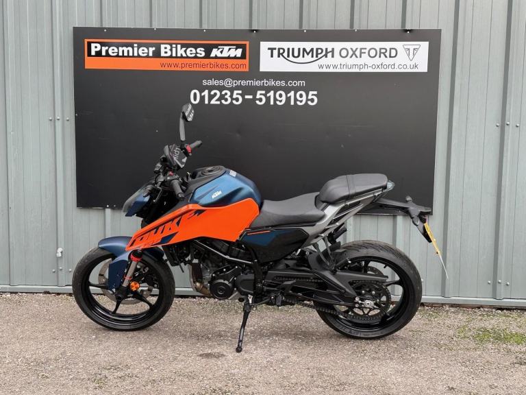 Stunning One Owner 2025/75 KTM Duke 125 Motorcycle 