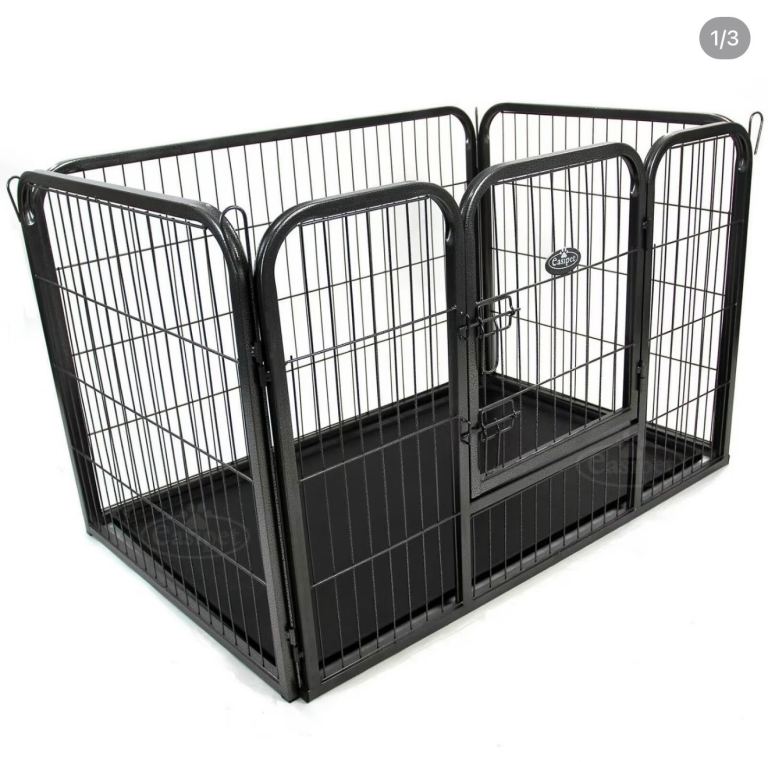 Heavy Duty Dog / Puppy Playpen with Removable Tray – £20