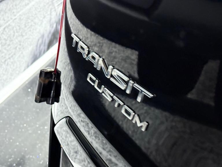 2014 Ford Transit Custom 2.2 TDCi 290 Limited L1 H1 5dr PANEL VAN Diesel Manual