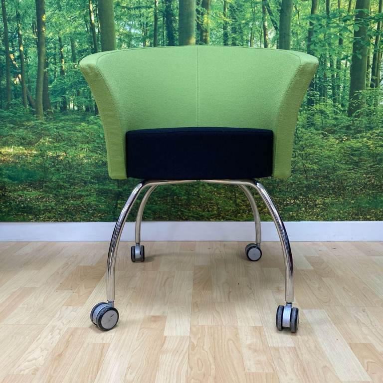 Reception Tub Chair Green Fabric Back Black Seat with Castors SO-1145
