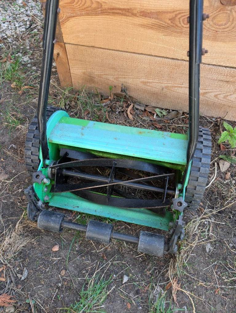 Push along lawn mower - free - collection only