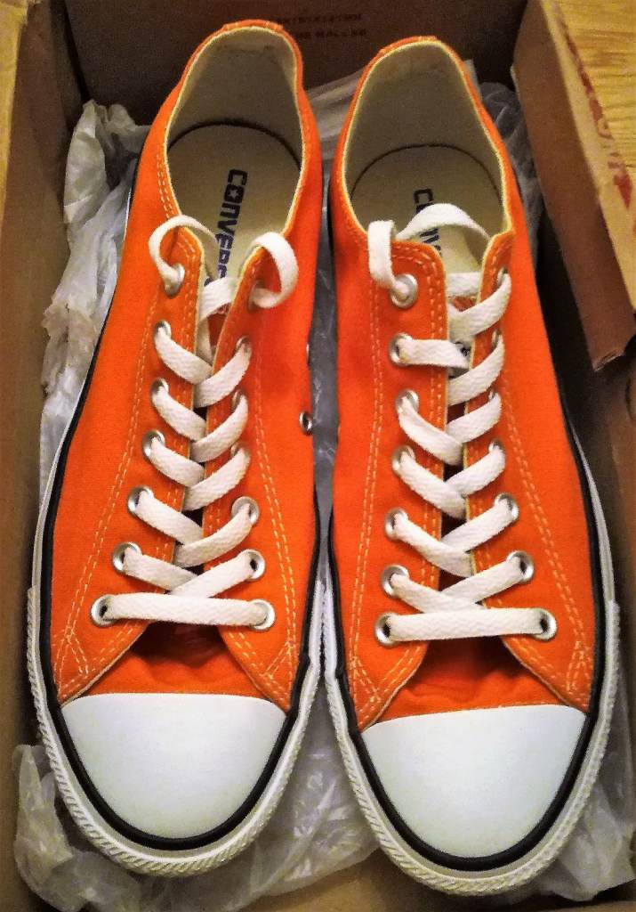 CONVERSE CHUCK TAYLOR ALL STARS Orange Canvas Shoes Trainers Footwear Unisex Laced Size 9