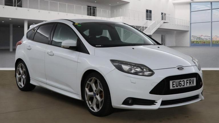2013 Ford Focus 2.0T ST-3 5dr TOP SPEC HATCHBACK Petrol Manual