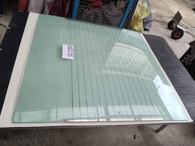 Rear window for Maserati Indy