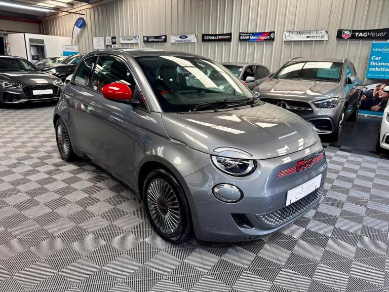 Fiat 500e 42kWh RED Hatchback 3dr Electric Auto (118 ps) Electric Automatic