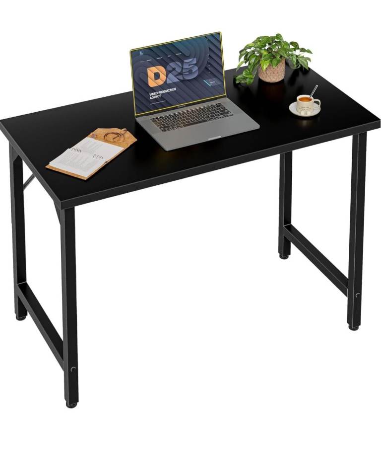 Brand new gaming or office desk in black 