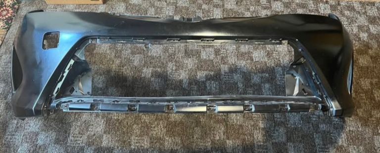 Toyota Auris Front Bumper (2012 to 2018)