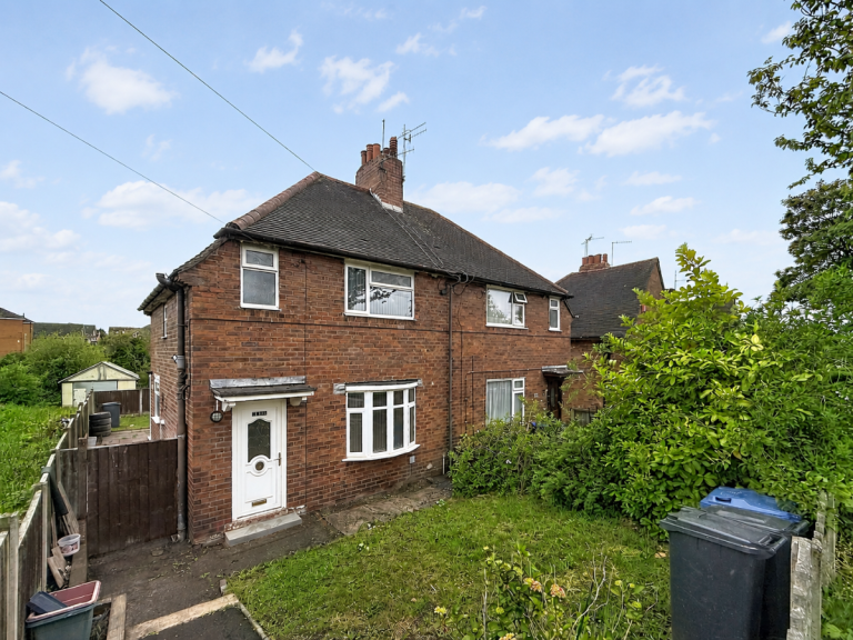 3 bedroom house in Orme Road, Pooldam, Newcastle under Lyme, ST5 2PB