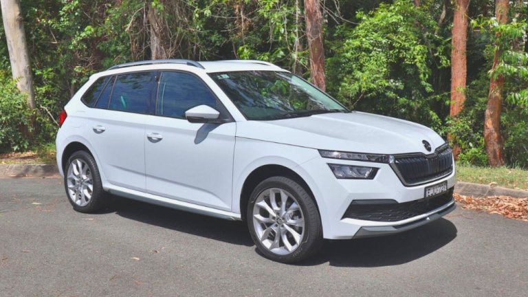 2019-2023 SKODA KAMIQ BREAKING SPARES AIRBAG SEATS DOORS HUBS AXLES CORNERS CUTS