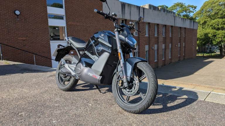 Vmoto Street Hunter PRO - electric motorcycle CBT legal 
