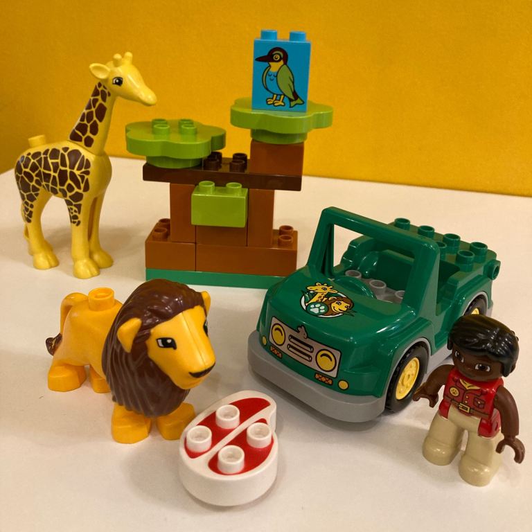 LEGO Duplo Around The World - 10802 Savanna Set - Giraffe, Lion, Bird, Tree & Jeep - No Box