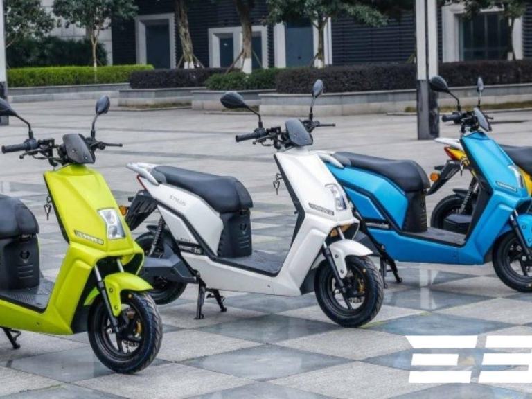 MGB E3 1200w 45kmh Road Legal Electric Scooter