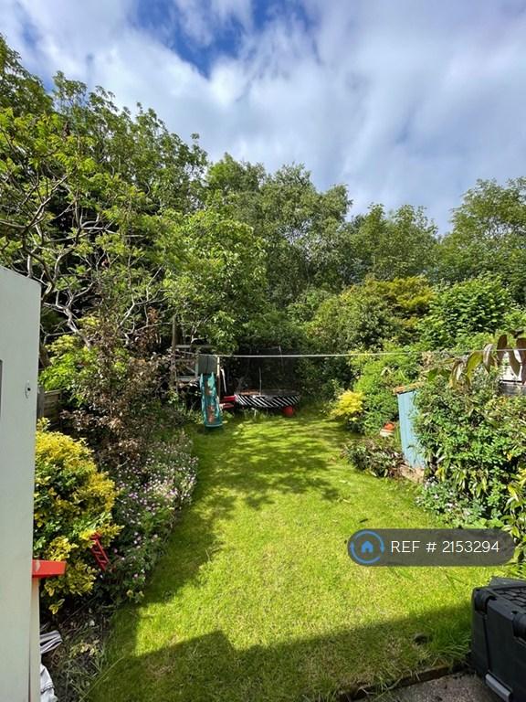 3 bedroom house in Linden Park, Manchester, M19 (3 bed) (#2153294)