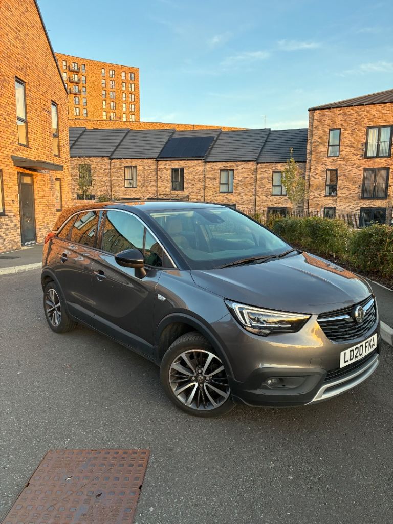 Vauxhall, CROSSLAND X, Stunning condition! Hatchback, 2020, Manual, 1.2 petrol, 5 doors