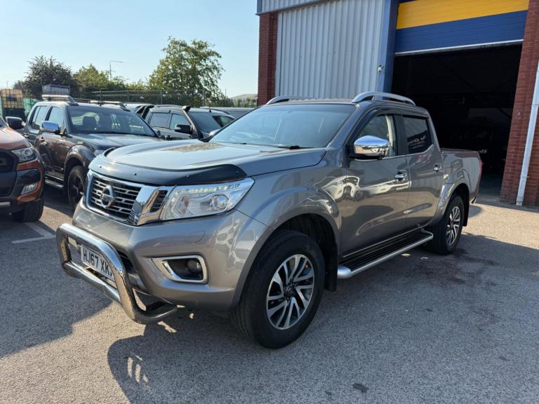 Nissan Navara 2.3 dCi Tekna 4WD Euro 6 (s/s) 4dr Diesel Manual