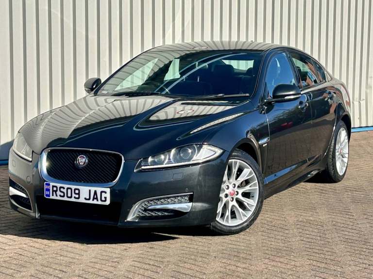 2014 Jaguar XF 2.2 d R-Sport Saloon Diesel Automatic