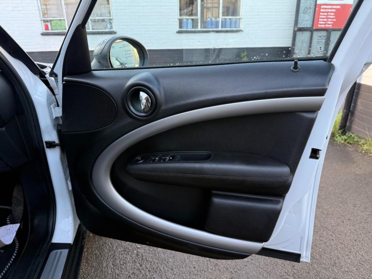 2015 MINI Countryman 1.6 One 5dr Auto HATCHBACK Petrol Automatic