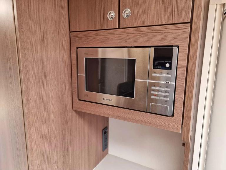 2017 Elddis Sussex Midhurst 554 Used Caravan