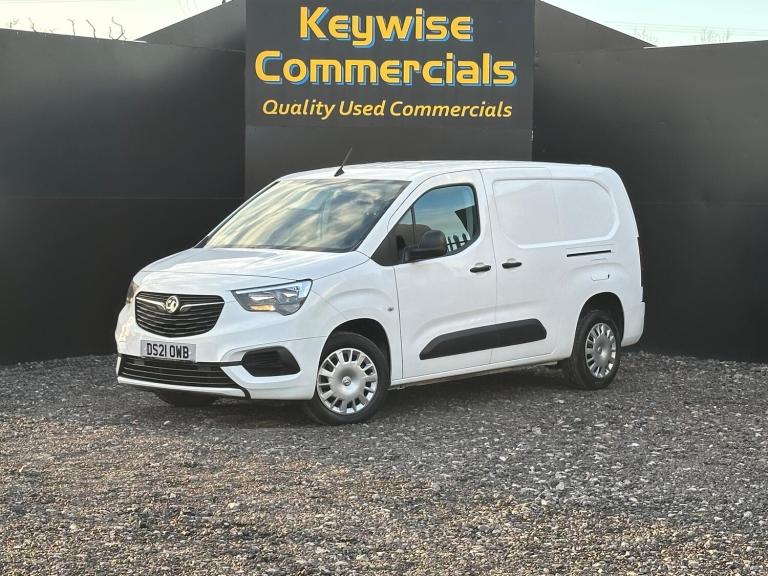  Vauxhall Combo 1.5 Turbo D 2300 Sportive Panel Van 6dr Diesel Manual L2 H1 Euro 6 (100 ps) Diese...