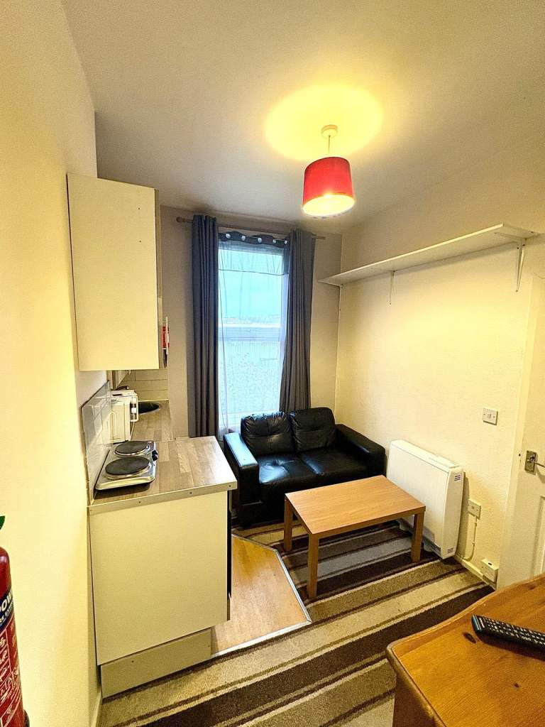 One Bedroom Apt near Shalesmoor - All Bills Inc