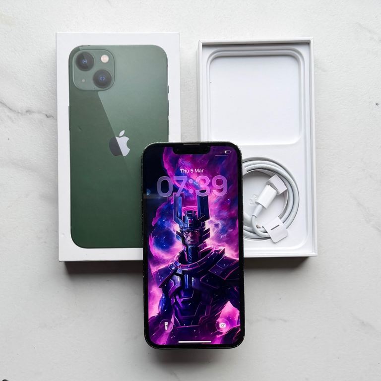 iPhone 13 128GB Unlocked (Good Condition) With Box & Charger