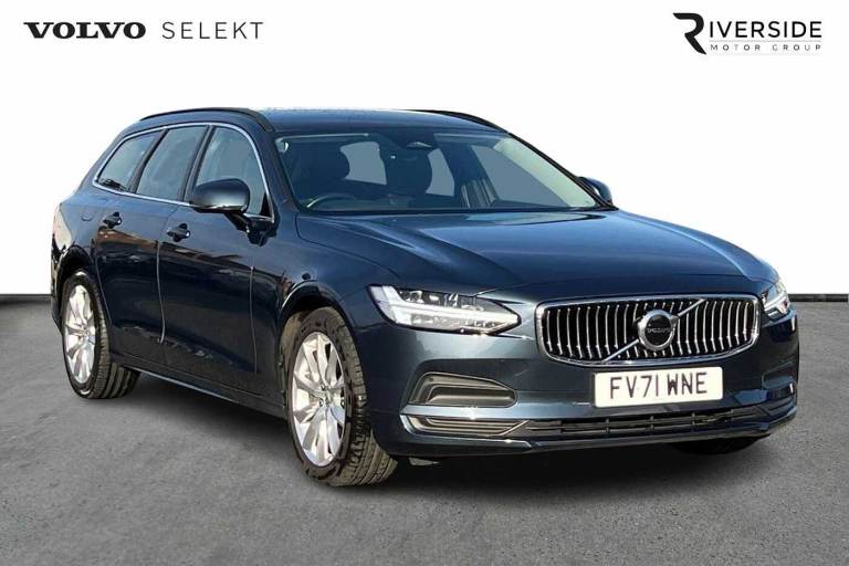 2021 Volvo V90 Momentum, B4 mild hybrid (Full Volvo Service History) Estate Diesel Automatic