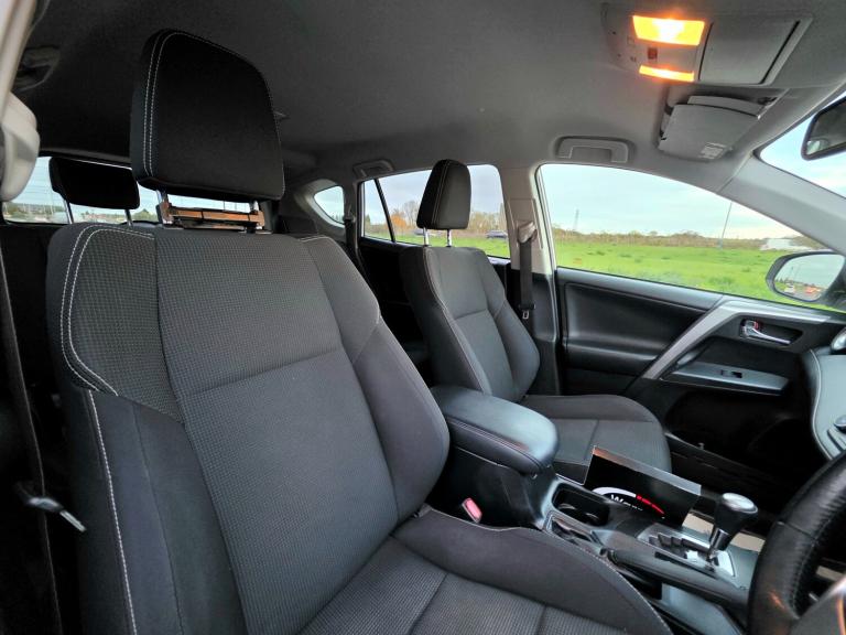 2017 Toyota RAV4 2.5 VVT-i Hybrid Business Ed Plus TSS 5dr CVT 2WD ESTATE Petrol/Electric Hybrid ...