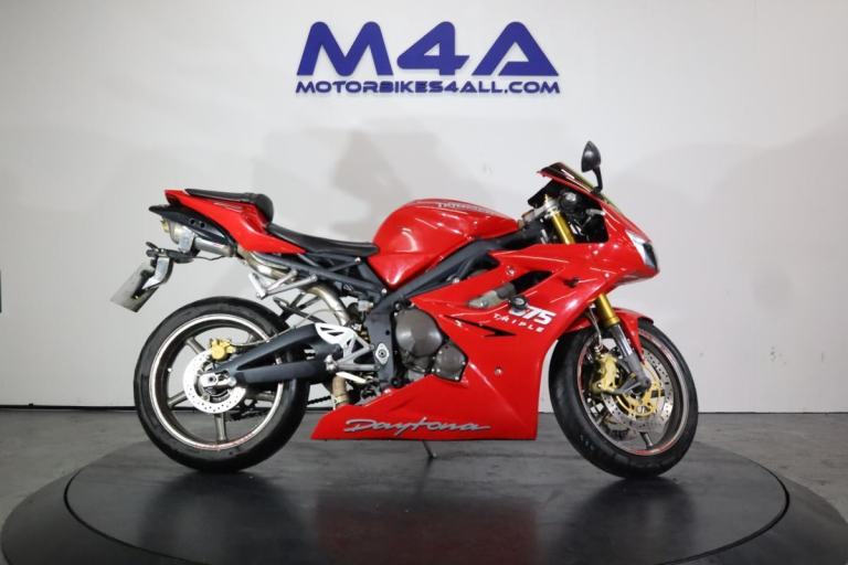 TRIUMPH DAYTONA 675 2009