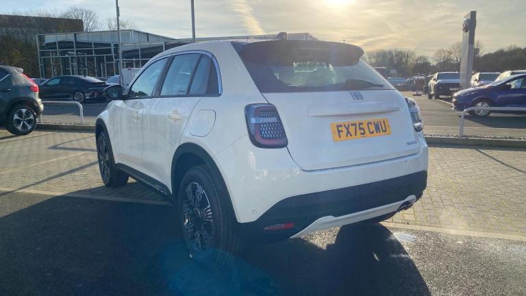 2025 Fiat 600 1.2 MHEV SUV 5dr Petrol Hybrid e-DCT Euro 6 (s/s) (136 ps) HATCHBACK Petrol/Electri...